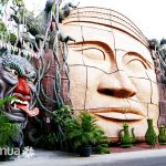 Statue in Suoi Tien Theme Park, Saigon